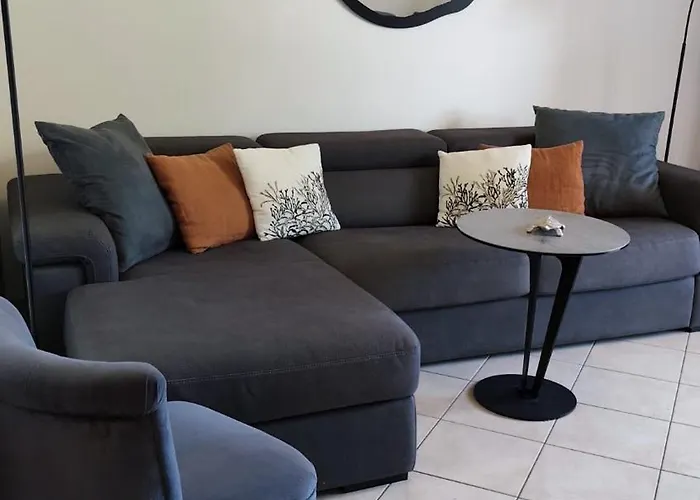 Apartment F2 Confort, Les Pieds Dans L'eau, Porticcio *